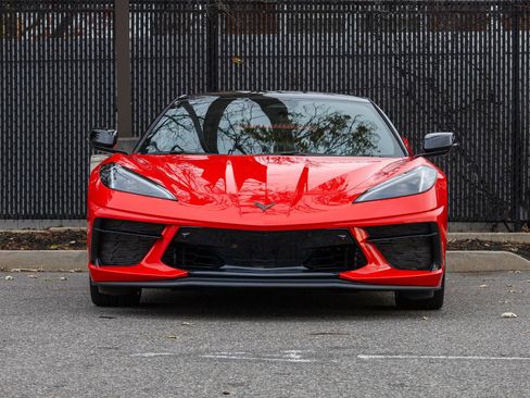 Used 2024 Chevrolet Corvette Stingray Preferred Conv w/ Z51 Performance Package image 3