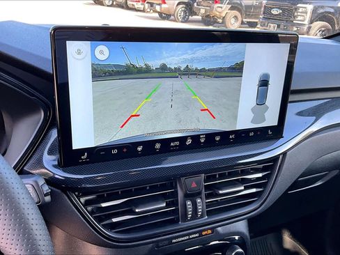 Certified 2025 Ford Escape ST-Line Elite w/ Tech Pack #1 image 29