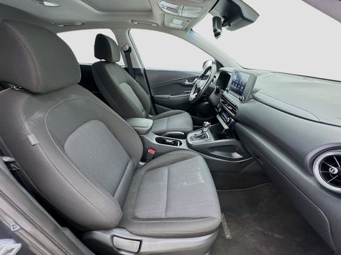 Used 2022 Hyundai Kona SEL w/ Convenience Package image 19