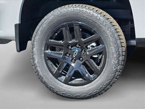 New 2026 Chevrolet Silverado 1500 LT Trail Boss w/ Safety Package AWD/4WD image 11