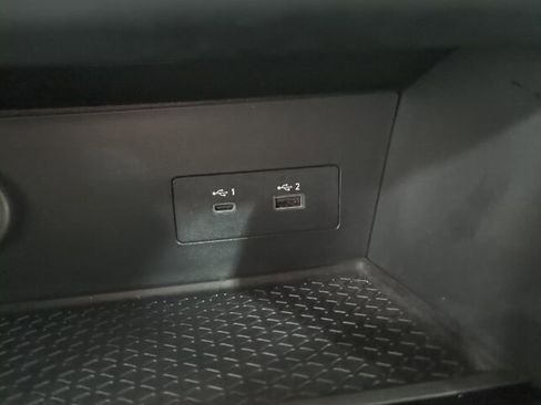 Used 2024 Nissan Pathfinder SV AWD/4WD image 9