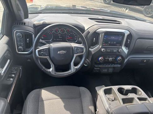 Used 2021 Chevrolet Silverado 1500 RST w/ Z71 Off-Road Package AWD/4WD image 17