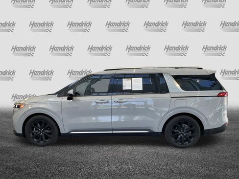 Used 2023 Kia Carnival SX image 7