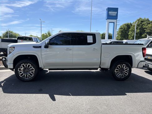 Used 2025 GMC Sierra 1500 Denali Ultimate AWD/4WD image 7