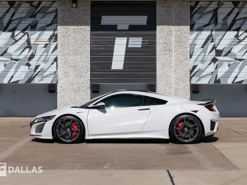 Used 2017 Acura NSX image 7