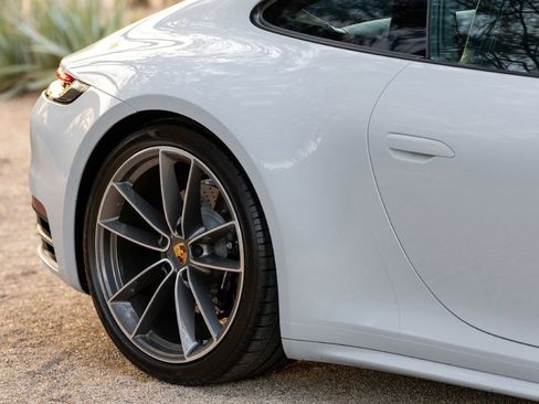 Used 2024 Porsche 911 Carrera 4S w/ Sport Package image 3