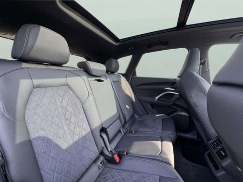 New 2025 Audi SQ5 Premium Plus image 22