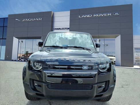 New 2026 Land Rover Defender 130 X-Dynamic SE AWD/4WD image 8