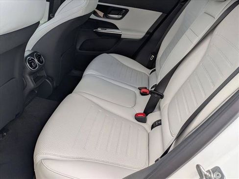 New 2026 Mercedes-Benz GLC 300 4MATIC image 14