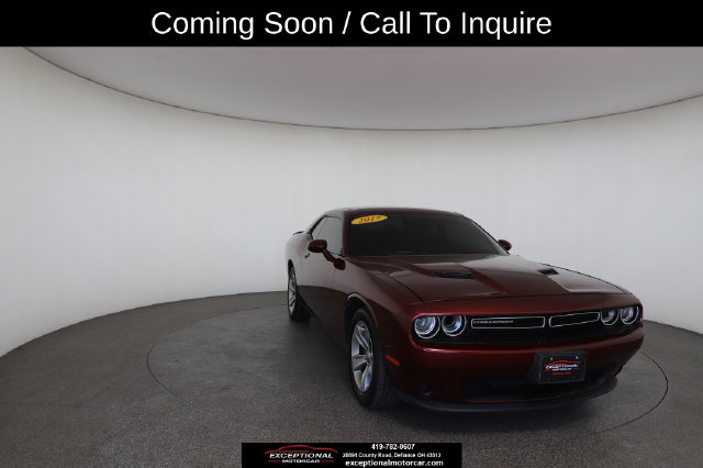Used 2017 Dodge Challenger SXT RWD image 28