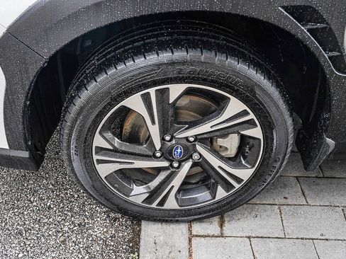 Used 2024 Subaru Crosstrek 2.0i Premium image 10