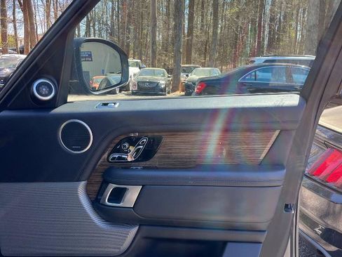 Used 2018 Land Rover Range Rover Supercharged image 36