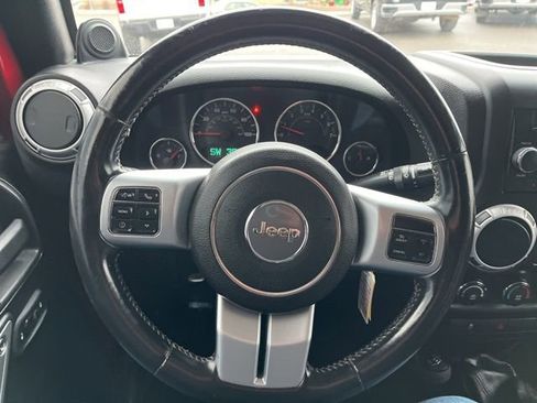 Used 2012 Jeep Wrangler Unlimited Sport AWD/4WD image 37