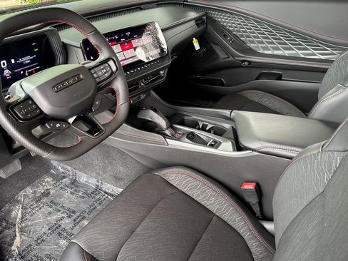 New 2025 Dodge Charger R/T w/ Quick Order Package 25M R/T image 9