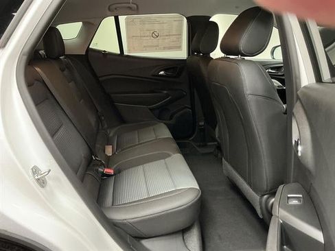 New 2026 Chevrolet Trax LT w/ Driver Confidence Package FWD image 28