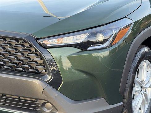 Used 2023 Toyota Corolla Cross LE image 10