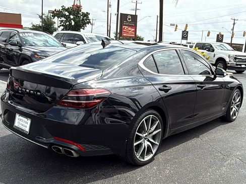 Used 2023 Genesis G70 2.0T RWD image 8