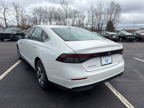 Certified 2023 Honda Accord EX image 3