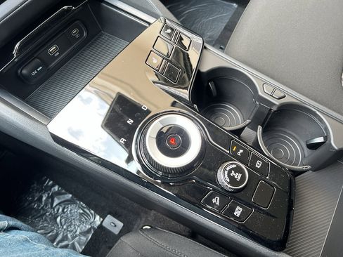 New 2025 Kia Sportage LX image 21