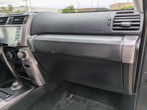 Used 2021 Toyota 4Runner SR5 Premium w/ Moonroof Package AWD/4WD image 30