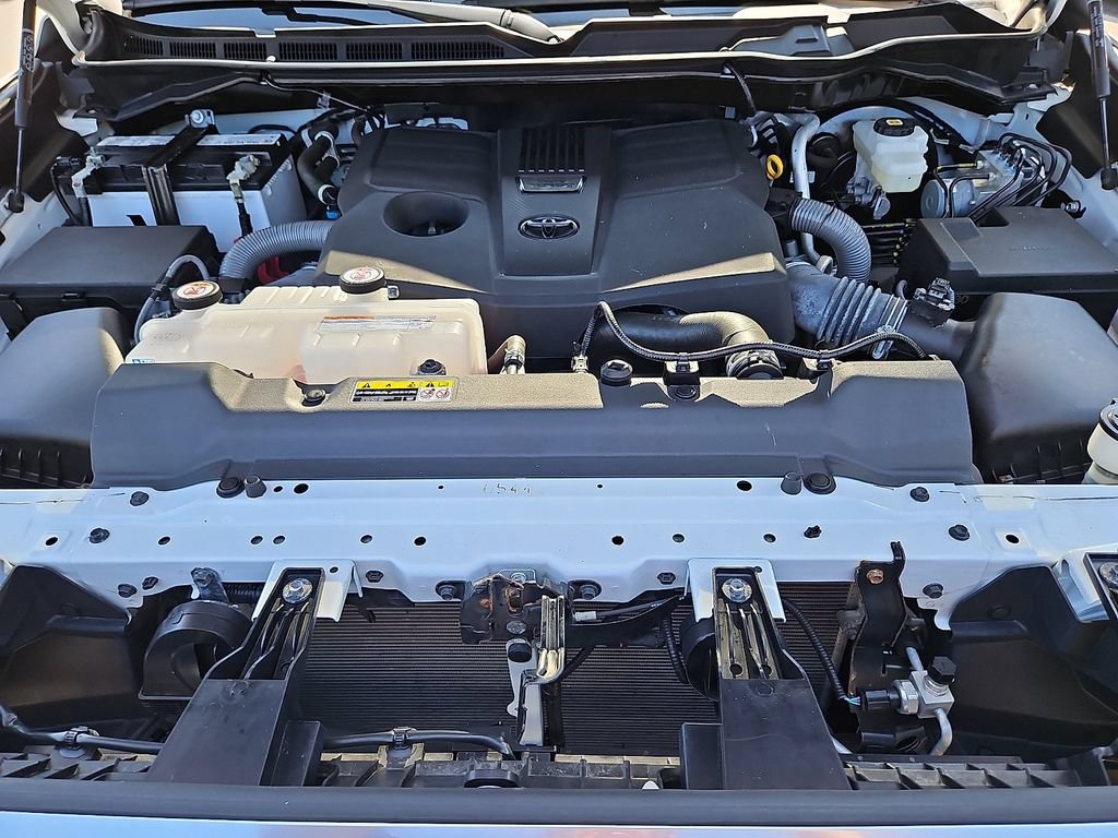 Used 2023 Toyota Tundra Limited w/ Power Package AWD/4WD image 28