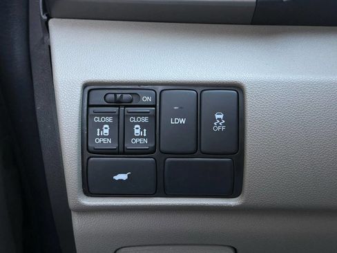 Used 2016 Honda Odyssey EX-L image 11