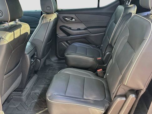 Used 2022 Chevrolet Traverse Premier w/ Redline Edition AWD/4WD image 5