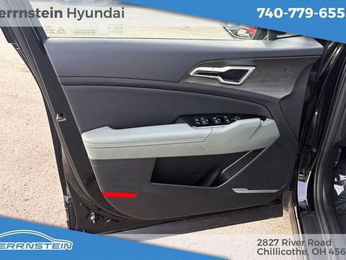 Used 2024 Kia Sportage X-Line w/ X-Line Premium Package AWD/4WD image 13