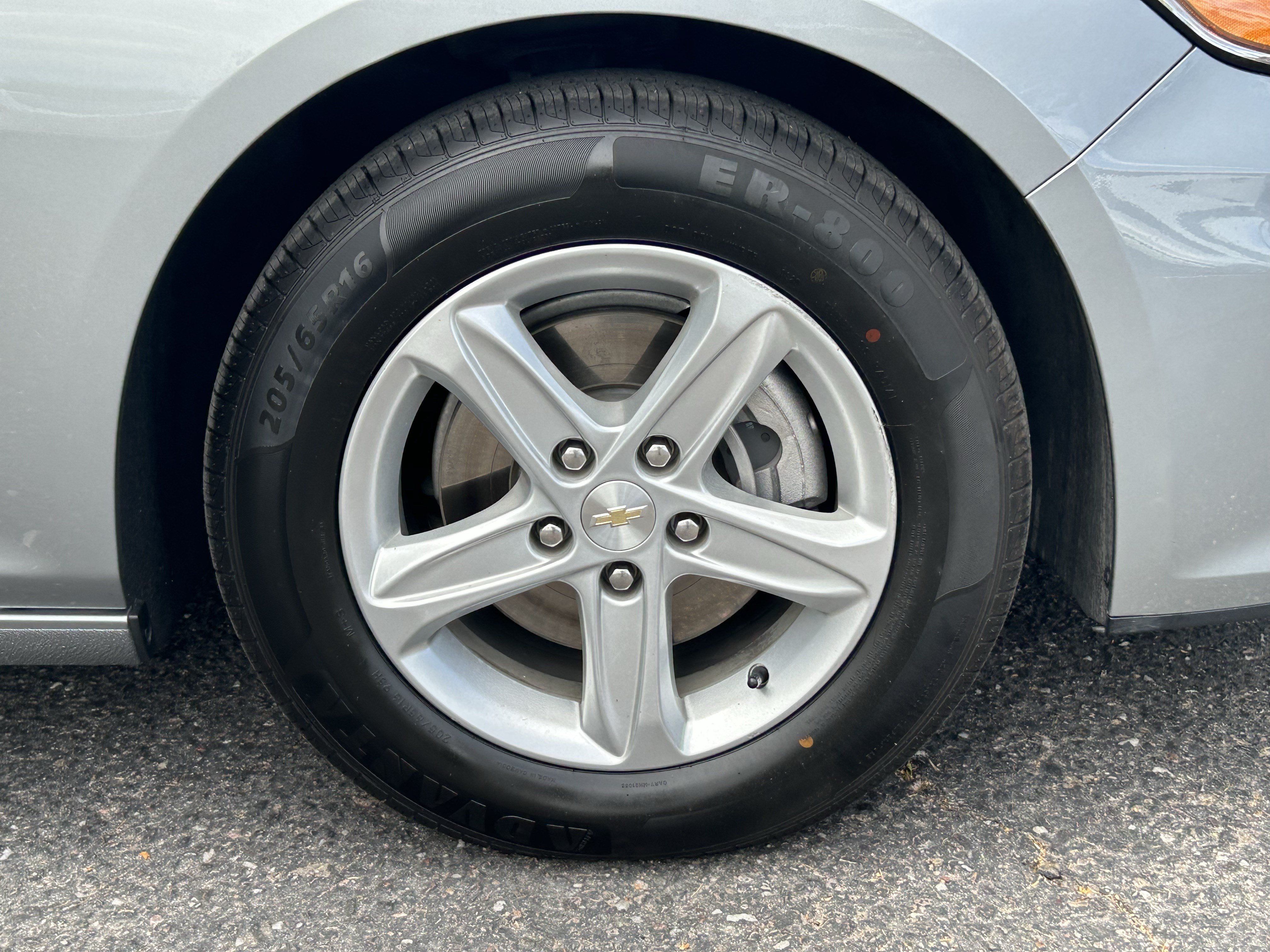 Used 2024 Chevrolet Malibu LT FWD image 7