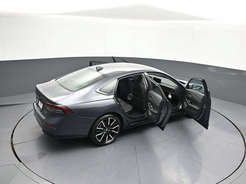 Used 2025 Honda Accord Touring image 44
