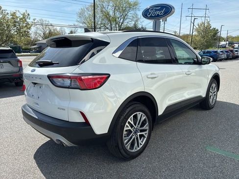 Certified 2022 Ford Escape SEL AWD/4WD image 3