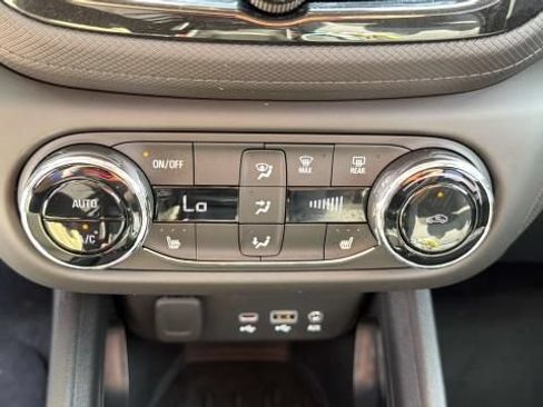 Certified 2023 Chevrolet TrailBlazer LT w/ Convenience Package FWD image 17