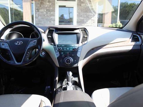 Used 2018 Hyundai Santa Fe Sport w/ 2.4L Tech Package 04 image 31