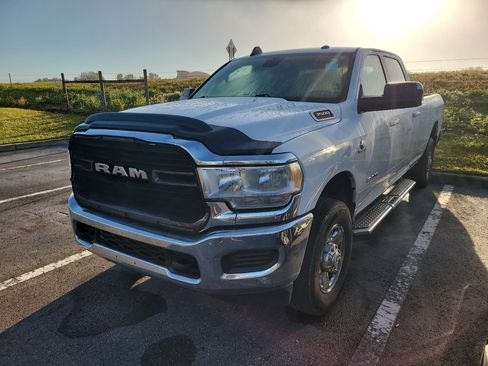 Used 2020 RAM 3500 Big Horn image 3
