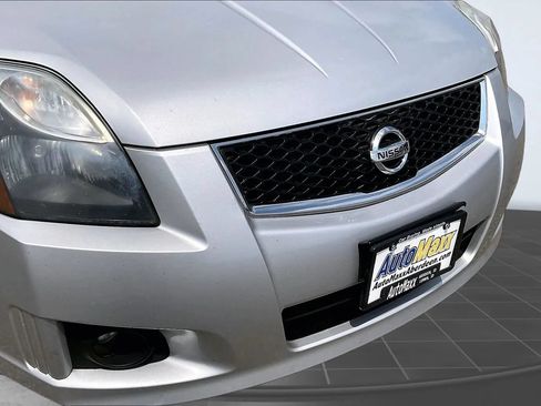 Used 2012 Nissan Sentra 2.0 SR w/ Special Edition Pkg FWD image 35