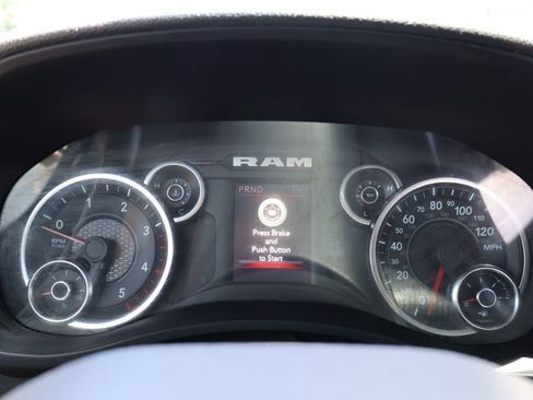 Used 2022 RAM 2500 Big Horn AWD/4WD image 17