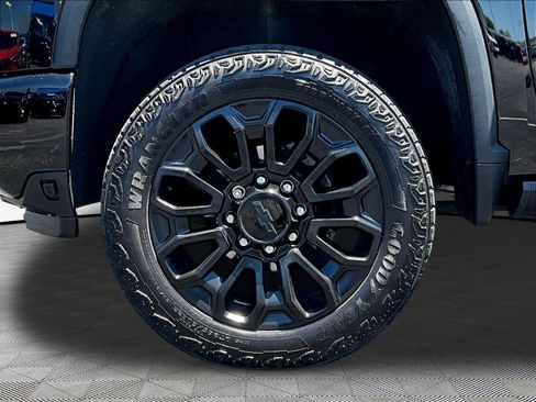 Used 2024 Chevrolet Silverado 2500 High Country w/ High Country Premium Package AWD/4WD image 30