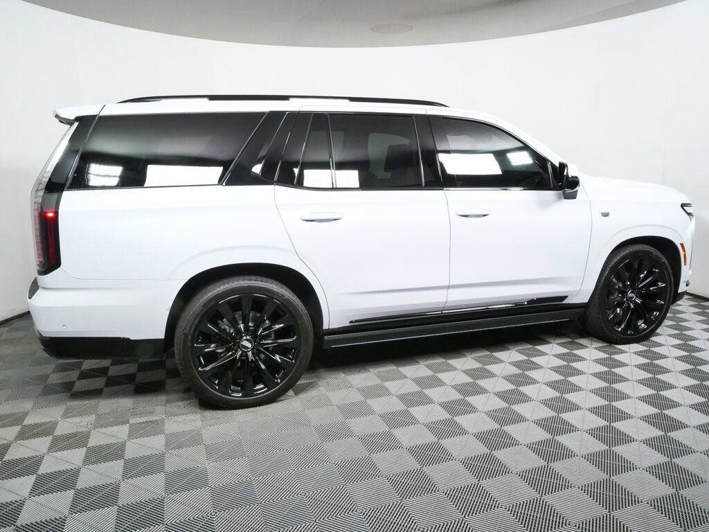 Used 2026 Cadillac Escalade Platinum Sport w/ LPO, ONYX Package AWD/4WD image 29
