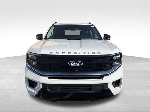New 2027 Ford Expedition Platinum w/ Driver's Package AWD/4WD image 11