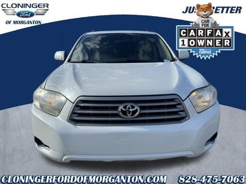 Used 2010 Toyota Highlander Base image 3