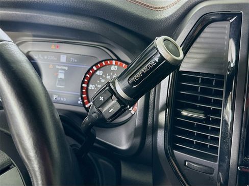 Used 2021 Nissan Titan PRO-4X w/ Pro-4x Convenience Package image 33