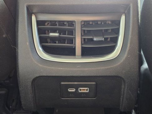 Used 2019 Chevrolet Blazer LT image 30