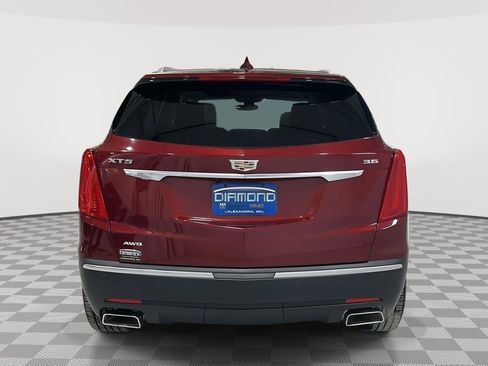 Used 2018 Cadillac XT5 Premium Luxury w/ Driver Assist Package image 4