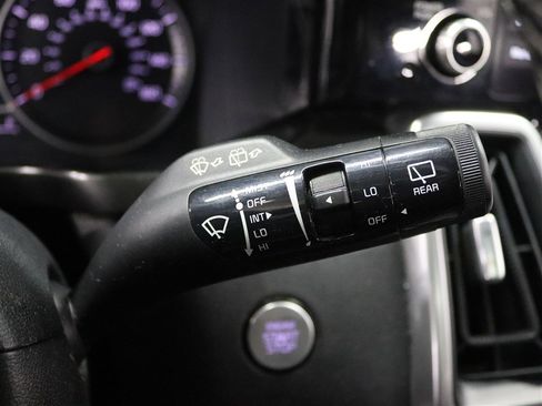 Used 2023 Kia Sorento S w/ Panoramic Sunroof Package image 32