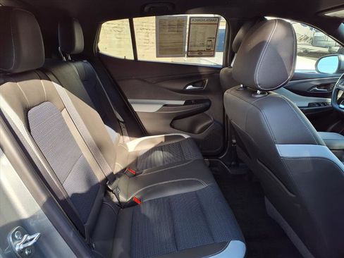 Used 2024 Buick Envista Preferred image 7