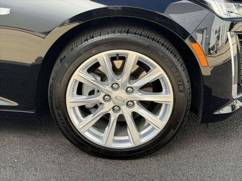 Used 2024 Cadillac CT5 Luxury w/ Cold Weather Package AWD/4WD image 9