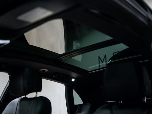 Used 2020 Porsche Macan S image 32