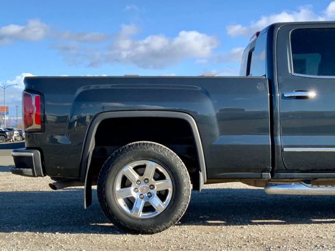 Used 2018 GMC Sierra 1500 SLT w/ SLT Preferred Package image 11