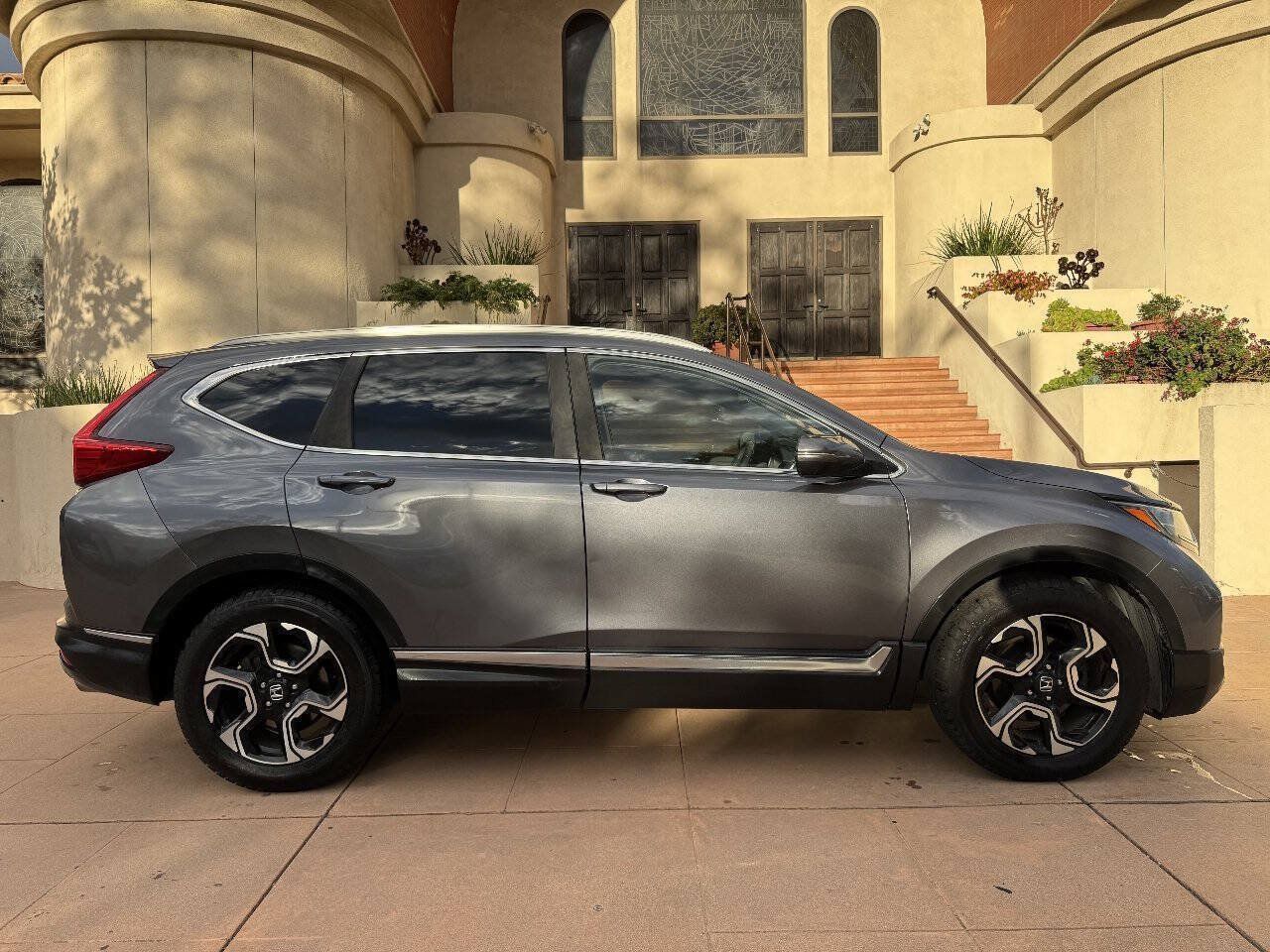 Used 2019 Honda CR-V Touring image 6