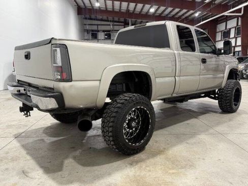 Used 2003 Chevrolet Silverado 2500 LS w/ Snow Plow Prep Package image 8